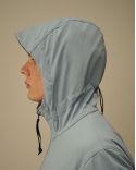 VESTE A CAPUCHE C.P SHELL-R BLEU ARGENTE
