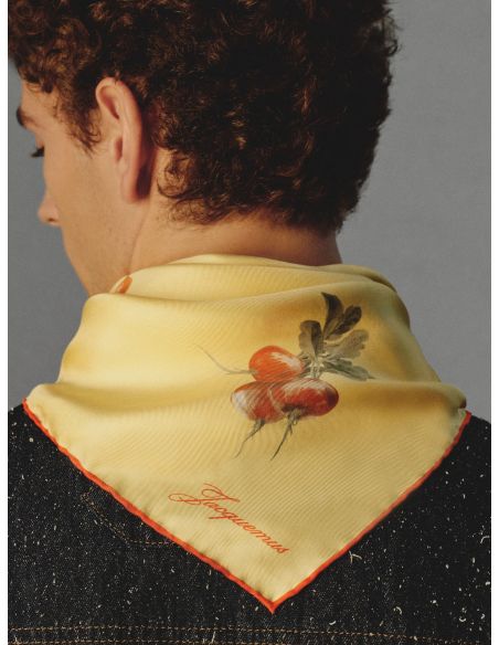 THE YELLOW RADISH SCARF
