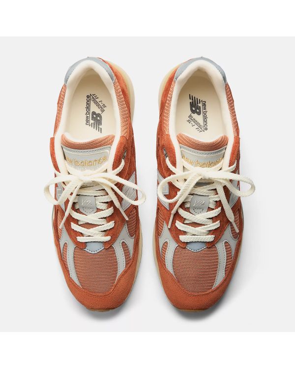 SNEAKERS MADE IN UK U991v2 VINTAGE SPORTS POTTERS CLAY / RAW SIENNA / HARBOR MIST