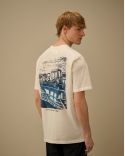 T-SHIRT WITH PRINTED LOGO ON WHITE GAUZE