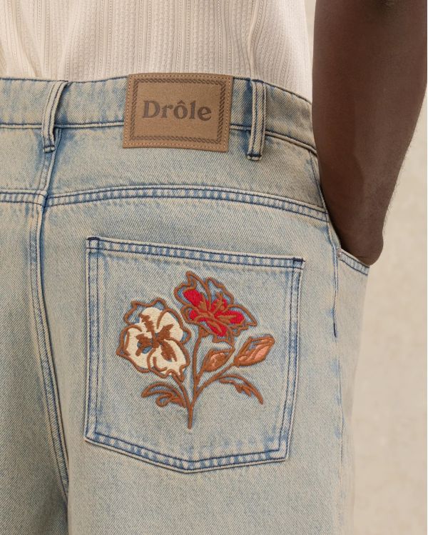 DENIM SHORTS DUSTY FLORAL EMBROIDERY
