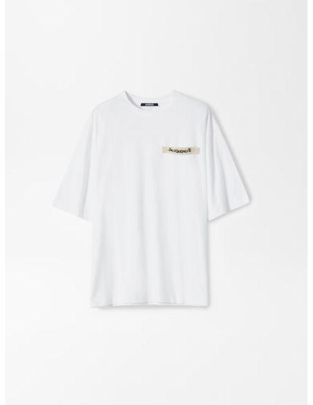 THE BEIGE KNITTED PATCH WHITE BEACH TSHIRT