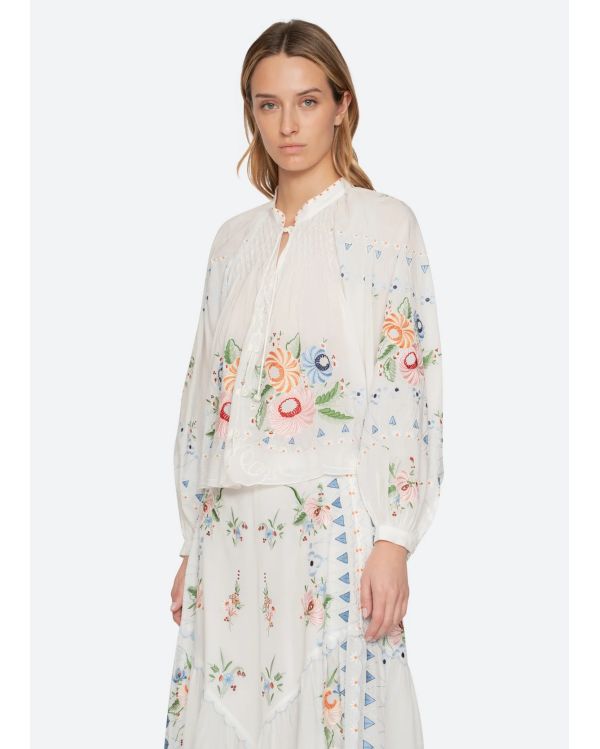 SERAFINA EMBROIDERY LONG SLEEVES BLOUSE CREAM