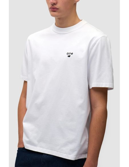 HEART LOGO TSHIRT